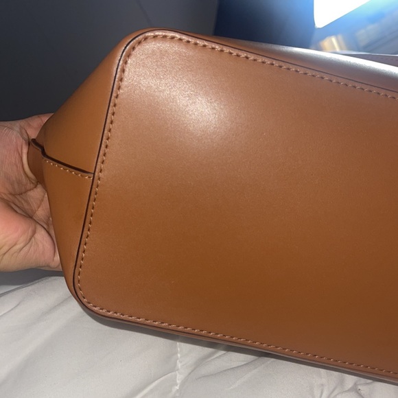 Kate Spade Tote - Picture 4 of 6